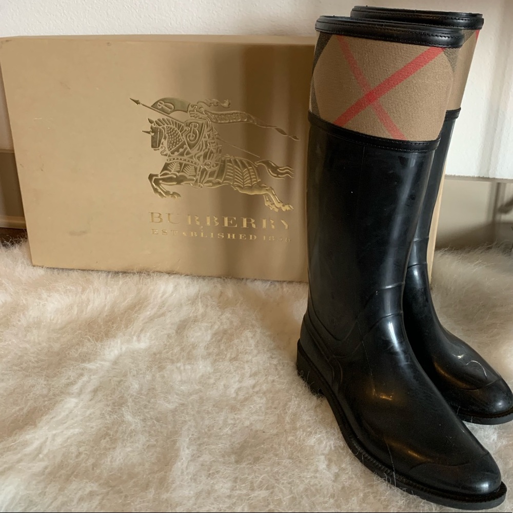 Burberry Rainboots